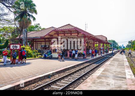 HUA HIN , THAILAND - 5. Februar 2019 : Hua hin Bahnhof ist eine wichtige Touristenattraktion und ist ein Wahrzeichen der Prachuap Khiri Khan Provinz, Stockfoto