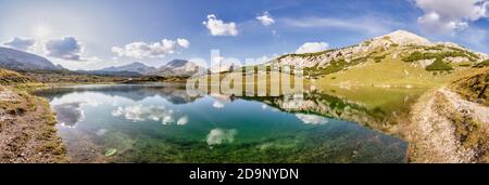 Unberührte Alpenlandschaft am Limo-See, Dolomiten von Fanes Sennes Prags, St. Vigil in Enneberg, Bozen, Südtirol, Italien, Europa, Stockfoto