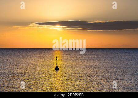 Schleswig-Holstein, Lübecker Bucht, Ostseebad Niendorf, Sonnenaufgang in Lübecker Bucht. Stockfoto