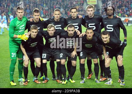 Prag, Tschechische Republik. November 2013. Gambrinus League, 15 rnd, AC Sparta Praha vs FK Mlada Boleslav, 4:1, 23. November 2013, Prag, Tschechische Republik. Team von Sparta Praha während des Fußballspiel zwischen Sparta Praha gegen Mlada Boleslav. Sparta feiert 120. Geburtstag./PSPA/Slavek Ruta *** Local Caption Credit: Slavek Ruta/ZUMA Wire/Alamy Live News Stockfoto