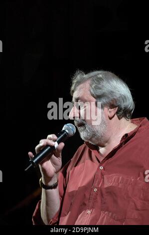 Brescia(Bs),Italien,JNovember 10,das Konzert live vom italienischen Folk-Sänger Francesco Guccini, November 10,2007 in Brescia, Italien Stockfoto