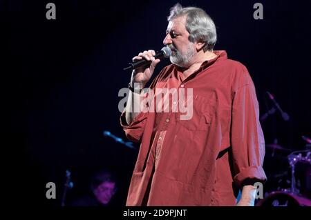 Brescia, Italien - NOV 10: Das Konzert des italienischen Volkssängers Francesco Guccini am 10,2007. November in Brescia, Italien Stockfoto