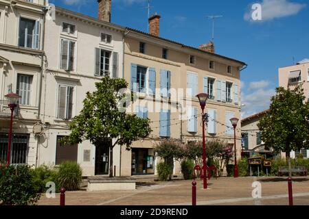 Place Alfred Algard im Zentrum von Nontron, Dordogne. Stockfoto