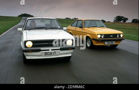 Ford Escort RS1800 1975 (links) Escort RS2000 1977 (rechts) Stockfoto