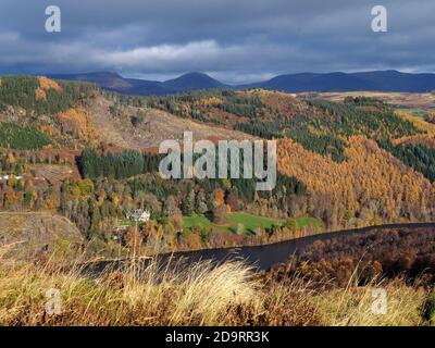 Loch Tummel Herbstfarben, Schottland Stockfoto