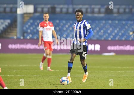 SHEFFIELD, ENGLAND. 7. NOVEMBER Moses Odubajo von Sheffield Mittwoch während der Sky Bet Championship Spiel zwischen Sheffield Mittwoch und Millwall in Hillsborough, Sheffield am Samstag, 7. November 2020. (Kredit: Pat Scaasi Nachrichten) Gutschrift: MI Nachrichten & Sport /Alamy Live Nachrichten Stockfoto