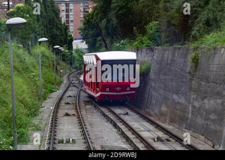 Artxanda Standseilbahn zum auf- und Absteigen vom Aussichtspunkt Artxanda und in die Stadt Bilbao. Gemeinde im Norden von Spanien, Hauptstadt der Stockfoto