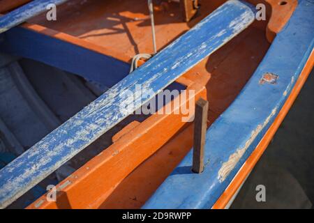Detail von bunten Booten in Porticello, Sizilien Stockfoto