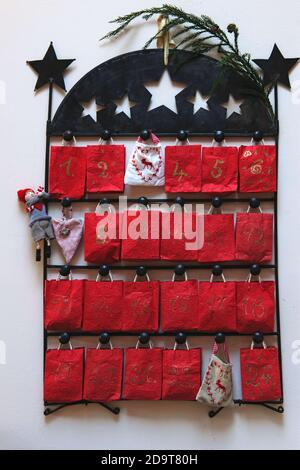 Selbstgemachter Adventskalender UK+Irish rights only/email Office for additional territories Stockfoto