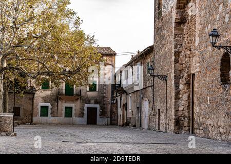 Blick auf die Stadt Valldemossa, einer der schönsten in Spanien. Stockfoto