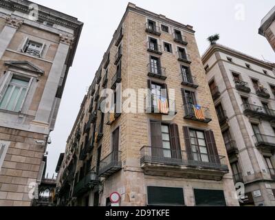 Katalanische Flaggen, BarcelonaBild von Julian Brown Stockfoto