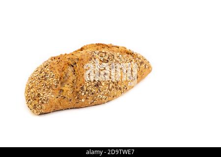 Frisches hausgemachtes Brot Getreide Diät für die Gesundheit Lebensmittel aus Naturmehl, gut für alle das Frühstück auf weißem Hintergrund. Stockfoto