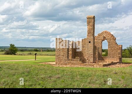 Texas Forts Trail, Shackelford County, Albany, Fort Griffin State Historic Site, Verwaltungsgebäude (Ruine) Stockfoto