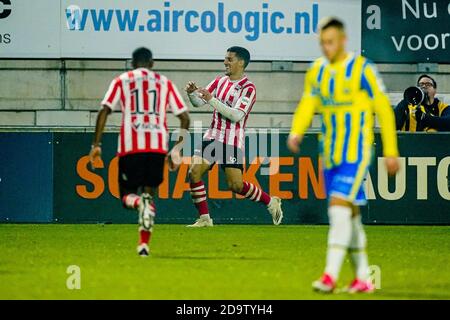 WAALWIJK, NIEDERLANDE - 7. NOVEMBER: Abdou Harroui von Sparta Rotterdam feiert sein Tor während des niederländischen Eredivisie-Spiels zwischen RKC Waalwijk und Sparta Rotterdam im Mandemakers Stadium am 7. november 2020 in Waalwijk, Niederlande (Foto: Jeroen Meuwsen/Orange Pictures) Stockfoto