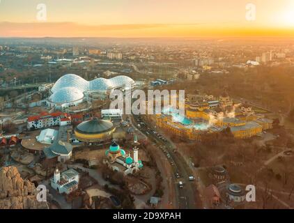 Europa Ungarn Budapest Szechenyi Thermalbad. Großer Zirkus der Hauptstadt. Budapester Zoo Stockfoto