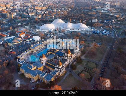 Europa Ungarn Budapest Szechenyi Thermalbad. Großer Zirkus der Hauptstadt. Budapester Zoo Stockfoto