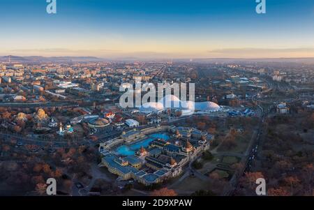 Europa Ungarn Budapest Szechenyi Thermalbad. Großer Zirkus der Hauptstadt. Budapester Zoo Stockfoto