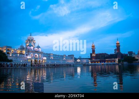 Der Harmindar Sahib, auch bekannt als Goldener Tempel Amritsar. Religiöser Ort der Sikhs. Sikh gurdwara Golden Temple Stockfoto