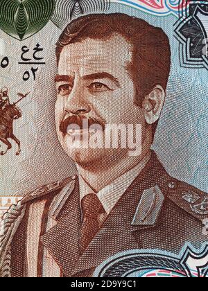 Saddam Hussein Porträt auf 25 Dinar Irak Banknotenmakro, Geld Nahaufnahme Stockfoto