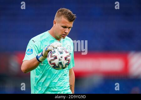 ROTTERDAM - 08-11-2020, Feijenoord Stadion de Kuip, Niederländische eredivisie Fußballsaison 2020/2021, Feyenoord - Groningen, Groningen Torwart Sergio Padt Credit: Pro Shots/Alamy Live News Stockfoto