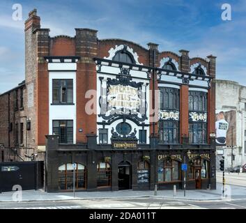 The Crown Hotel - Public House - Lime Street, Liverpool, Merseyside, England, Großbritannien. Stockfoto