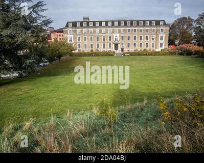 Symmetrische Vorderseite der Shire Hall, ein Gebäude des bezirksrats Cambridge, England Stockfoto