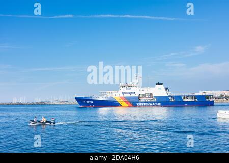 Rostock: Schiff 'Bamberg' der Küstenwache, Landkreis Warnemünde, Ostsee, Mecklenburg-Vorpommern, Deutschland Stockfoto