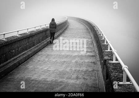 BAITINGS Reservoir and Dam, in der Nähe von Ripponden, West Yorkshire, Großbritannien Stockfoto