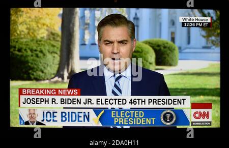 Ein Fernsehbildschirm von CNN-Korrespondent Jim Acosta berichtet Dass Joe Biden zum Gewinner der erklärt wurde Präsidentschaftswahl 2020 Stockfoto