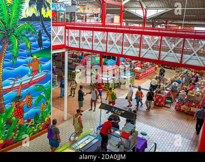 Papeete Municipal Covered Market, Papeete, Tahiti, Französisch-Polynesien, Tahiti Nui, Gesellschaftsinseln, Französisch-Polynesien, Südpazifik. Stockfoto