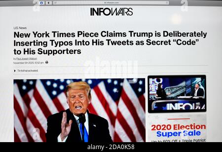 Ein Computer-Screenshot der InfoWars, eine Pro-Trump-amerikanische rechtsextreme Verschwörungstheorie und Fake News-Website von Alex Jones. Stockfoto
