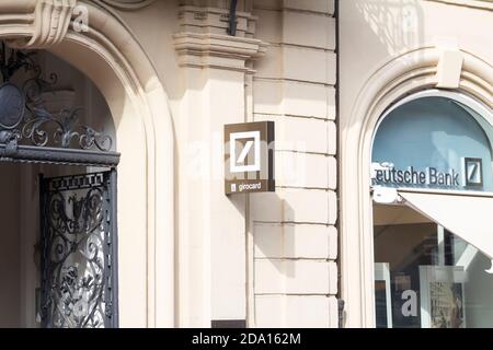 Deutsche Bank Logo .die Deutsche Bank AG ist ein deutsches globales Bank- und Finanzdienstleistungsunternehmen mit Sitz in Frankfurt. Stockfoto