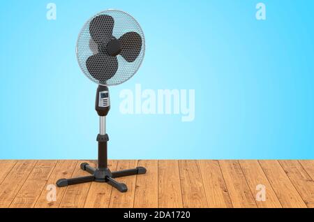 Standing Standal Electric Fan auf den Holzplanken, 3D-Rendering Stockfoto