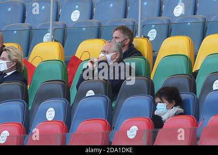 Rom, Italien. November 2020. ROM, ITALIEN - 08/11/2020: CLAUDIO LOTITO PRESIDENTE DELLA LAZIO, IN TRIBUNA GUARDA LA PARTITA LAZIO VS JUVENTUS. Kredit: Unabhängige Fotoagentur/Alamy Live Nachrichten Stockfoto