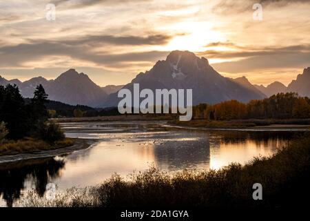 Sonnenuntergang, Oxbow Bend, Grand Teton National Park, WY, USA, von Dominique Braud/Dembinsky Photo Assoc Stockfoto