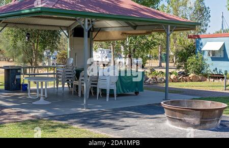 Capella, Queensland, Australien - Oktober 2019: Campingküche im Capella Van Park für Gäste Stockfoto