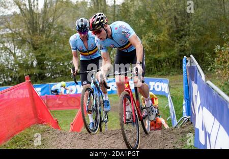 08-11-2020 VELDRIJDEN: UEC EUROPESE KAMPIOENSCHAPPEN: ROSMALEN Laurens Sweeck (Bel) bei den Herren Elite UEC Cyclo-Cross Europameisterschaften am 8. November 2020 in Rosmalen, Niederlande Foto von SCS/Soenar Chamid/AFLO (HOLLAND OUT) Stockfoto