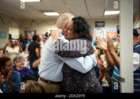 ORLANDO, FL - OKTOBER 20: US-Vizepräsident Joe Biden nimmt an einer Basisveranstaltung . am 20. Oktober 2012 in Orlando, Florida. Personen: Joe Biden Kredit: hoo-me.com/MediaPunch Stockfoto