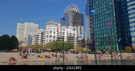 9 Okt 2018 - La Défense Türme und Skyline - Paris, Frankreich Stockfoto