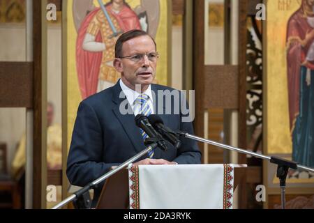 MELBOURNE, AUSTRALIEN - 11. DEZEMBER 2014: Der australische Premierminister Tony Abbott bei einem Treffen mit dem Präsidenten der Ukraine Petro Poroschenko in Melbourne Stockfoto