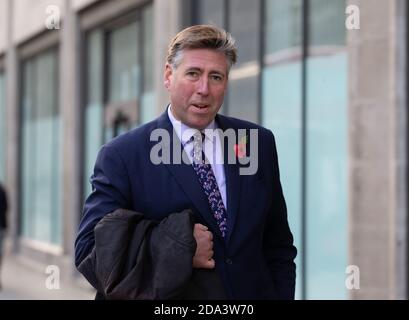 London, Großbritannien. November 2020. Sir Graham Brady, Vorsitzender des Ausschusses 1922, in Westminster. Kredit: Mark Thomas/Alamy Live Nachrichten Stockfoto