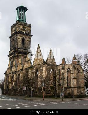 Hannover, 26. Januar 2018. Ruine ehemalige gotische Kirche Aegidienkirche in Hannover. Stockfoto