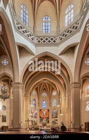 Co-Kathedrale Santa María oder Kirche Santa María la Mayor, valencianischer gotischer und neugotischer Tempel, Castellón de la Plana, Spanien, Europa. Stockfoto