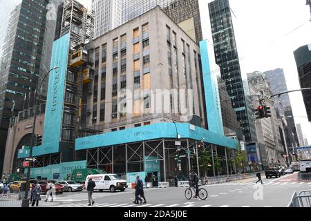 New York City/USA - 3. November 2020: Fenster in New York City. Stockfoto