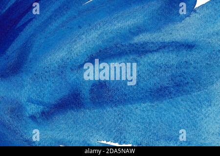 Hellblauer abstrakter Aquarellhintergrund. Farbverlauf für einfarbige Aquarelle. Stockfoto