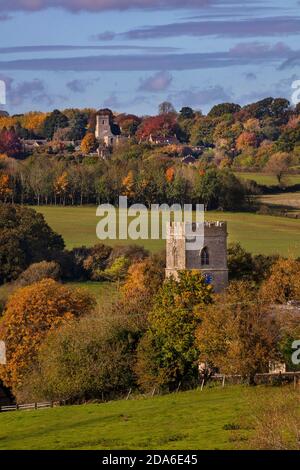 Upper Heyford und Kirchturm Aston Churches, Oxfordshire, England Stockfoto