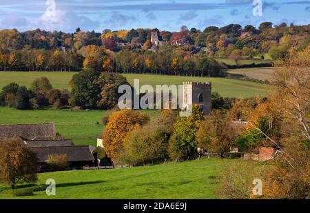 Upper Heyford und Kirchturm Aston Churches, Oxfordshire, England Stockfoto