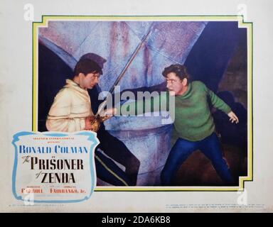RONALD COLMAN Schwert Kampf mit Wache in DER GEFANGENSCHAFT VON ZENDA 1937 Regisseur JOHN CROMWELL Roman Anthony Hope Drehbuch John L. Balderston Musik Alfred Newman Kostüme Ernest Dryden Art Regie Lyle R. Wheeler Produzent David O. Selznick Selznick International Pictures / United Artists Stockfoto