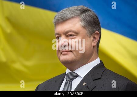 KIEW, UKRAINE - 09. Jul 2017: Präsident der Ukraine Petro Poroschenko bei einem Treffen mit dem US-Außenminister Rex Tillerson Stockfoto