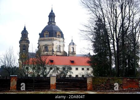 Das Kloster Pažaislis und die Kirche der Heimsuchung bei Kaunas, Litauen Stockfoto